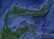 Tomini, Teluk di Balik Garis Imajiner