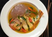 Makan Papeda, Ini Caranya