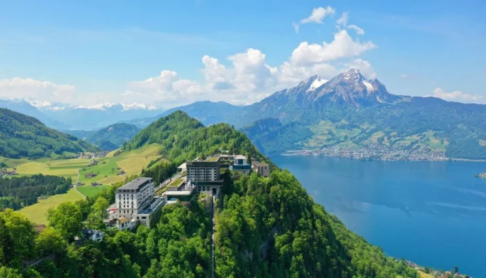 Daftar Resort Pegunungan di Swiss dengan Panorama Alpen yang Menakjubkan